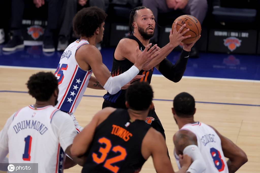 马克西30+9布伦森22+9 76人终结尼克斯连胜